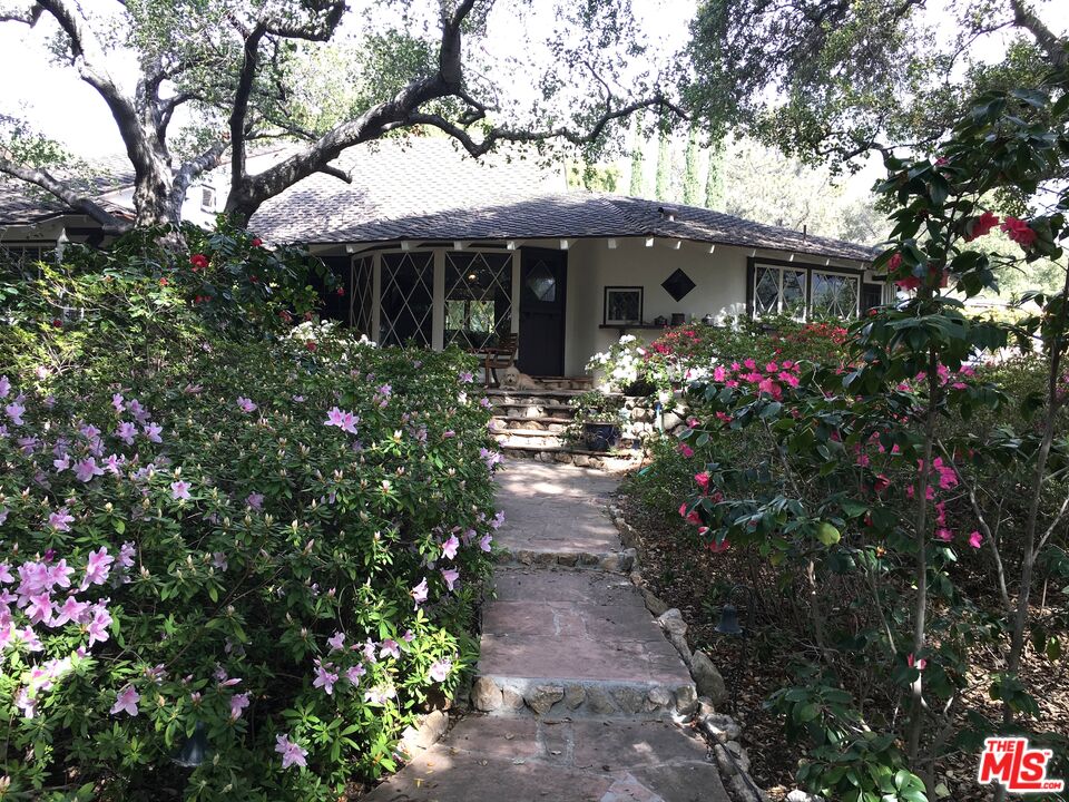 3172 Rubio Canyon Rd