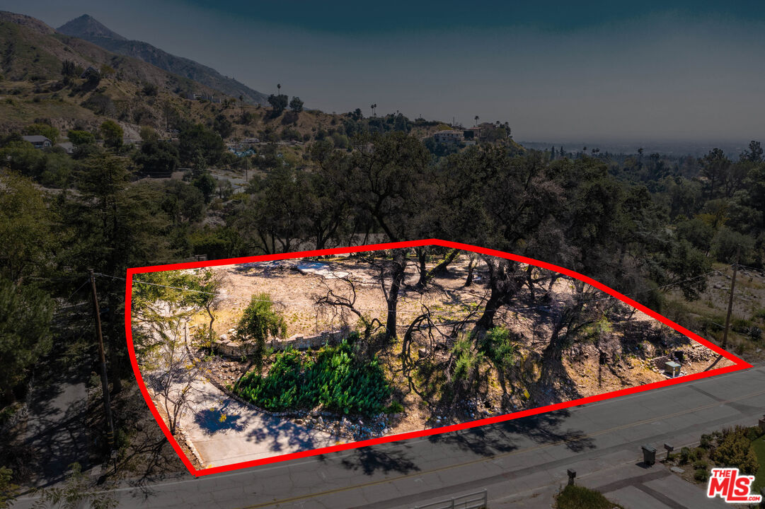 3172 Rubio Canyon Rd