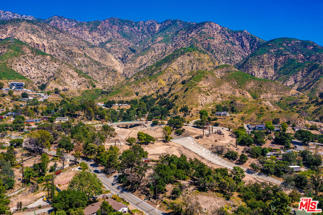 3172 Rubio Canyon Rd
