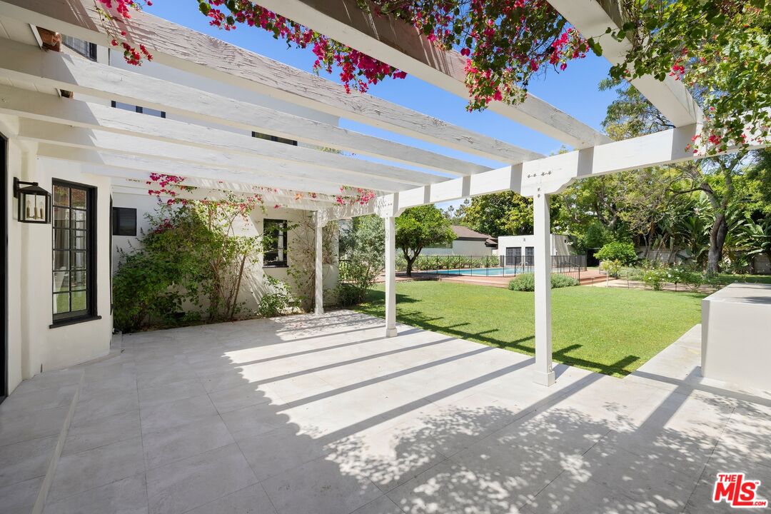 712 N Rodeo Dr