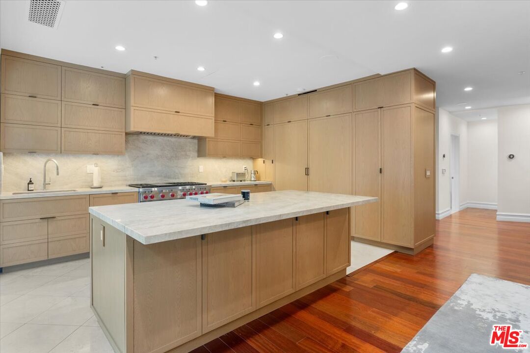 10580 Wilshire Blvd Unit: 2