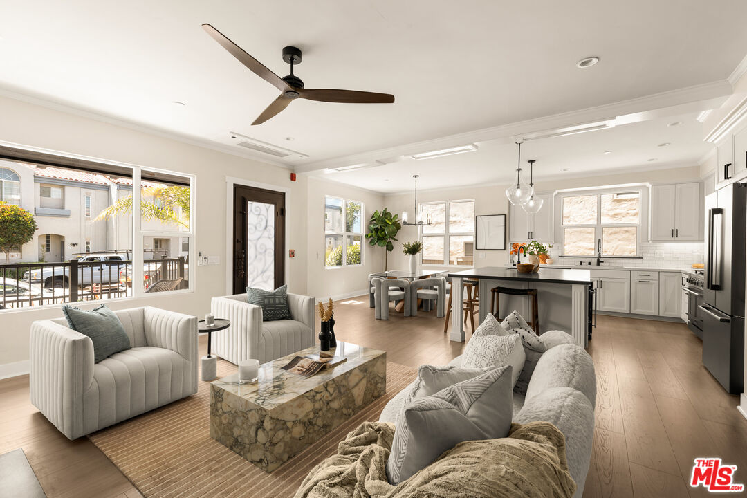 812 N Cleveland St Unit: 1