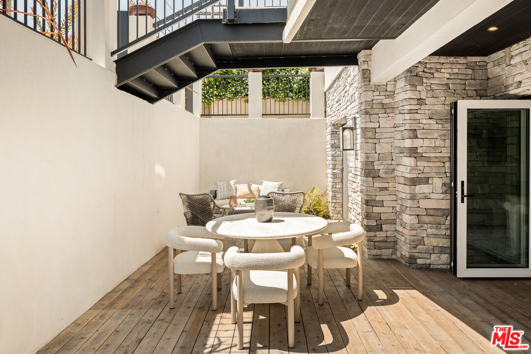 812 N Cleveland St Unit: 1