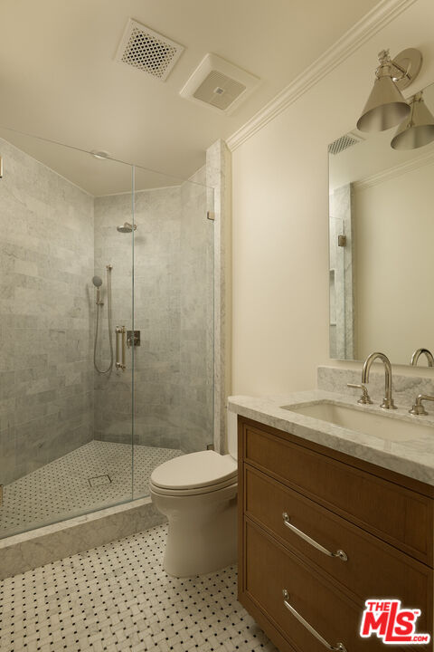 31 Oakmont Dr