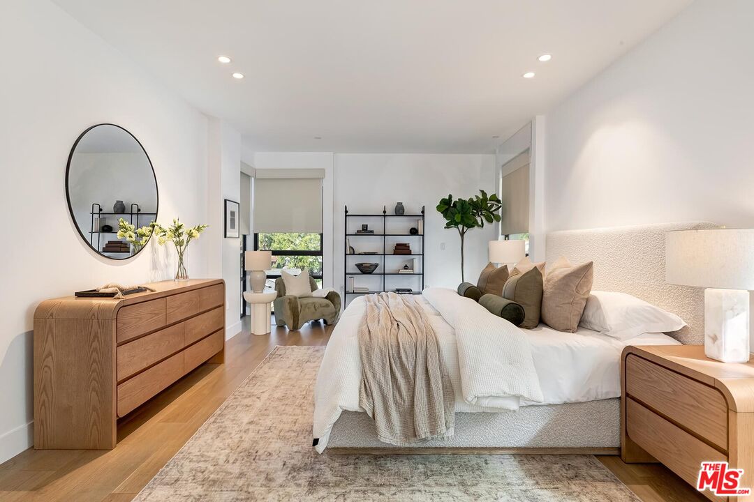 10777 Wilshire Blvd Unit: 409