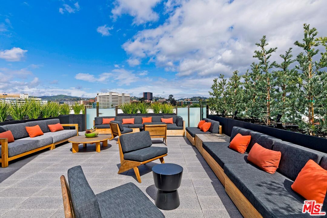 10777 Wilshire Blvd Unit: 409