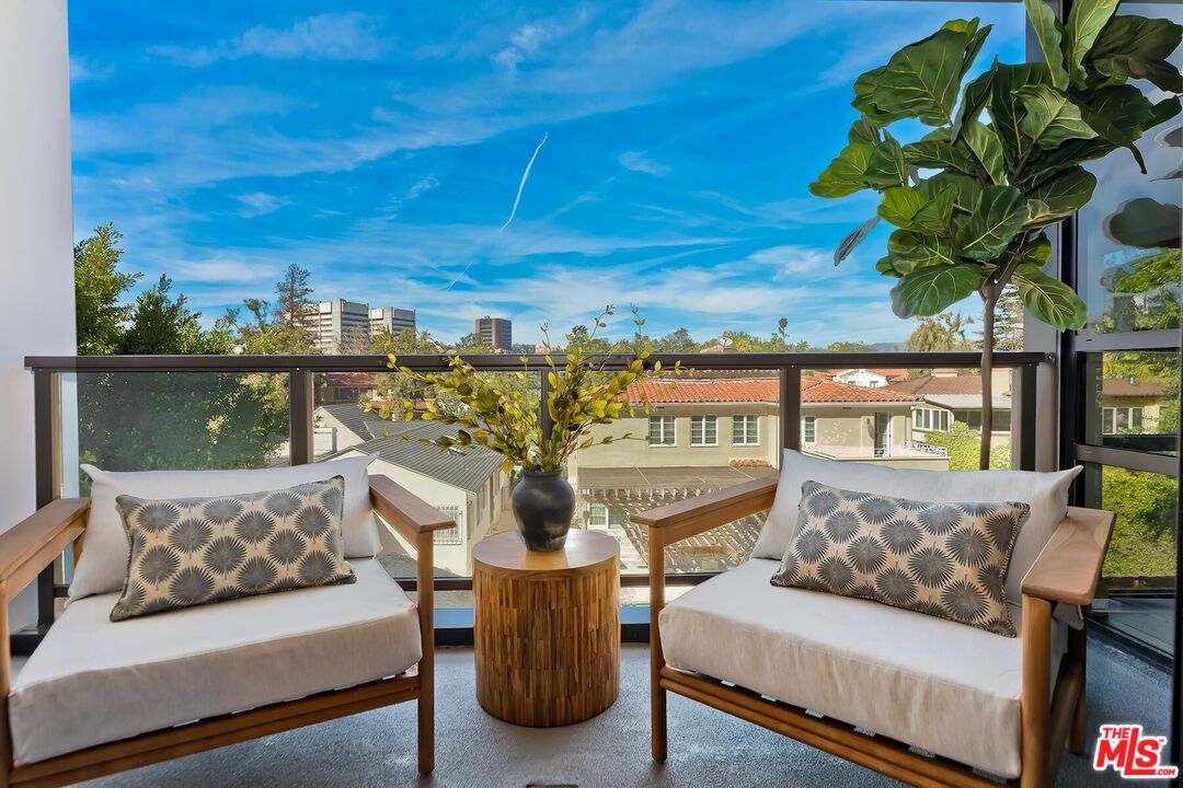 10777 Wilshire Blvd Unit: 409