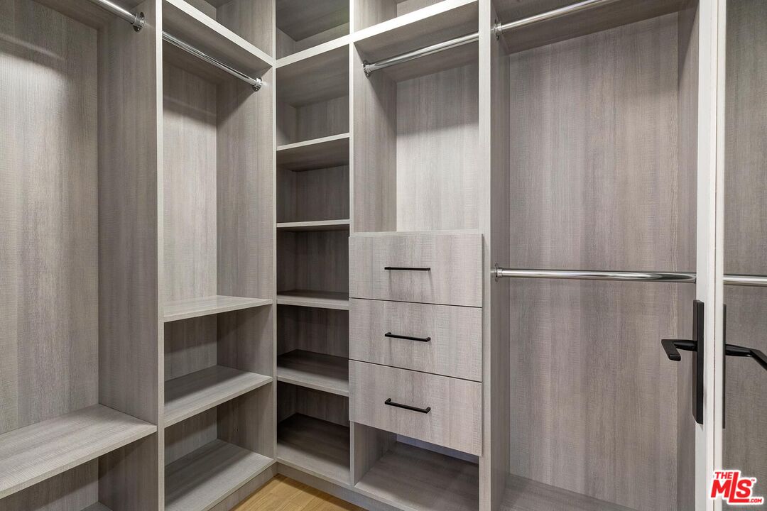 10777 Wilshire Blvd Unit: 409