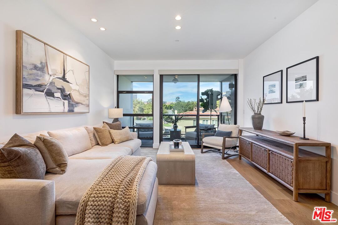 10777 Wilshire Blvd Unit: 409