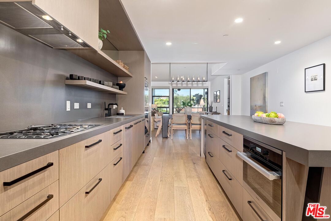 10777 Wilshire Blvd Unit: 409