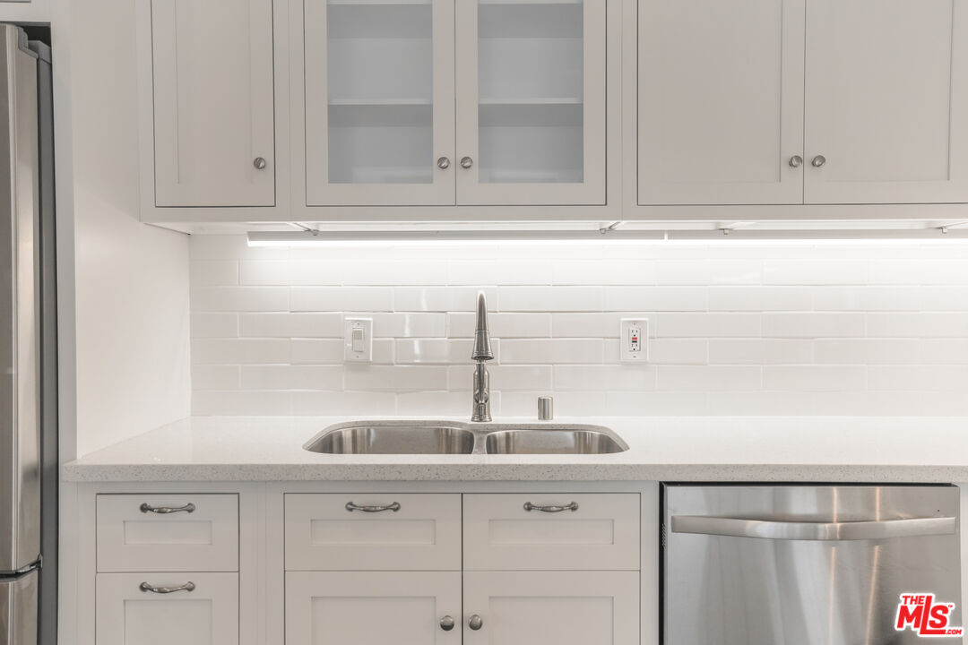 31 Breeze Ave Unit: A