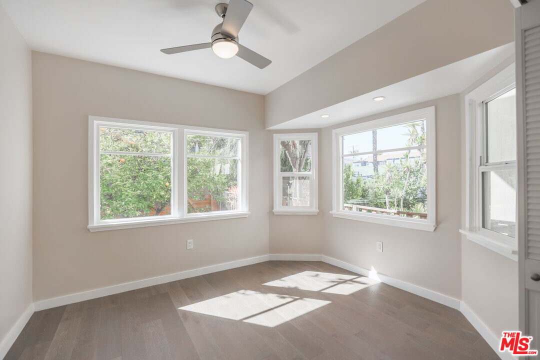 31 Breeze Ave Unit: A
