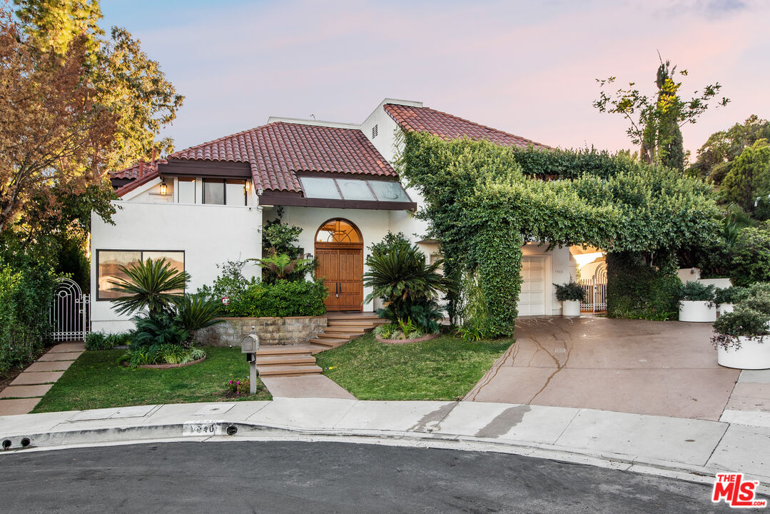 7940 Vulcan Dr