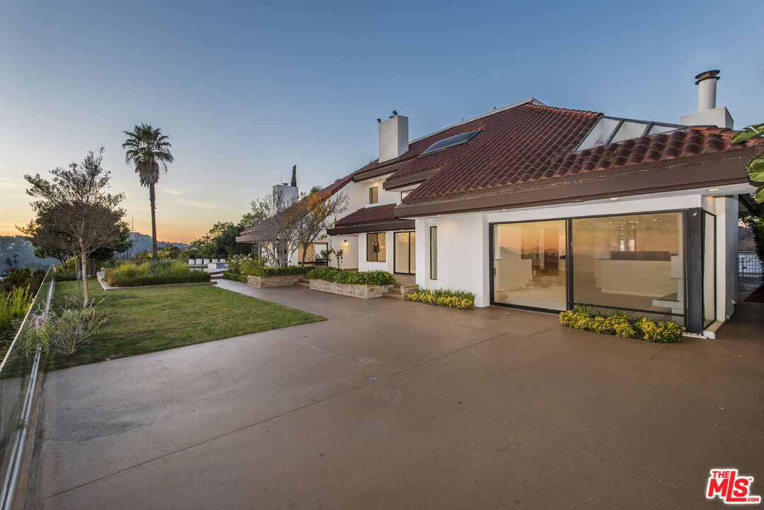 7940 Vulcan Dr
