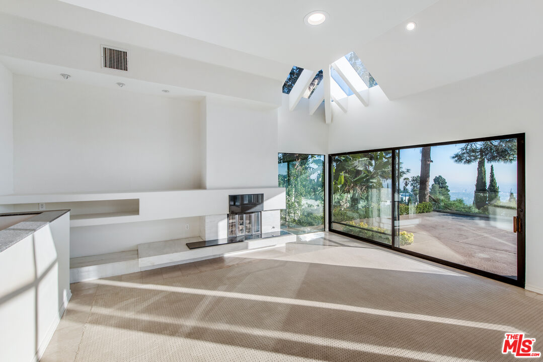 7940 Vulcan Dr