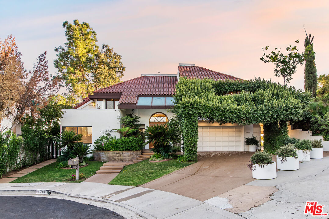 7940 Vulcan Dr
