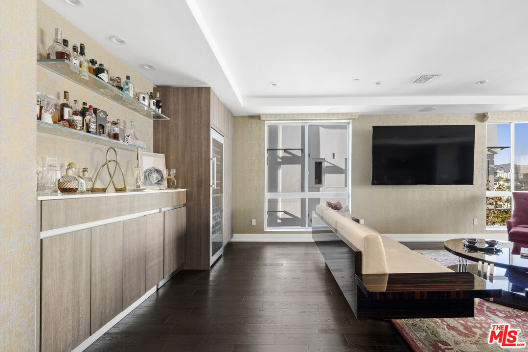 450 N Palm Dr Unit: 507