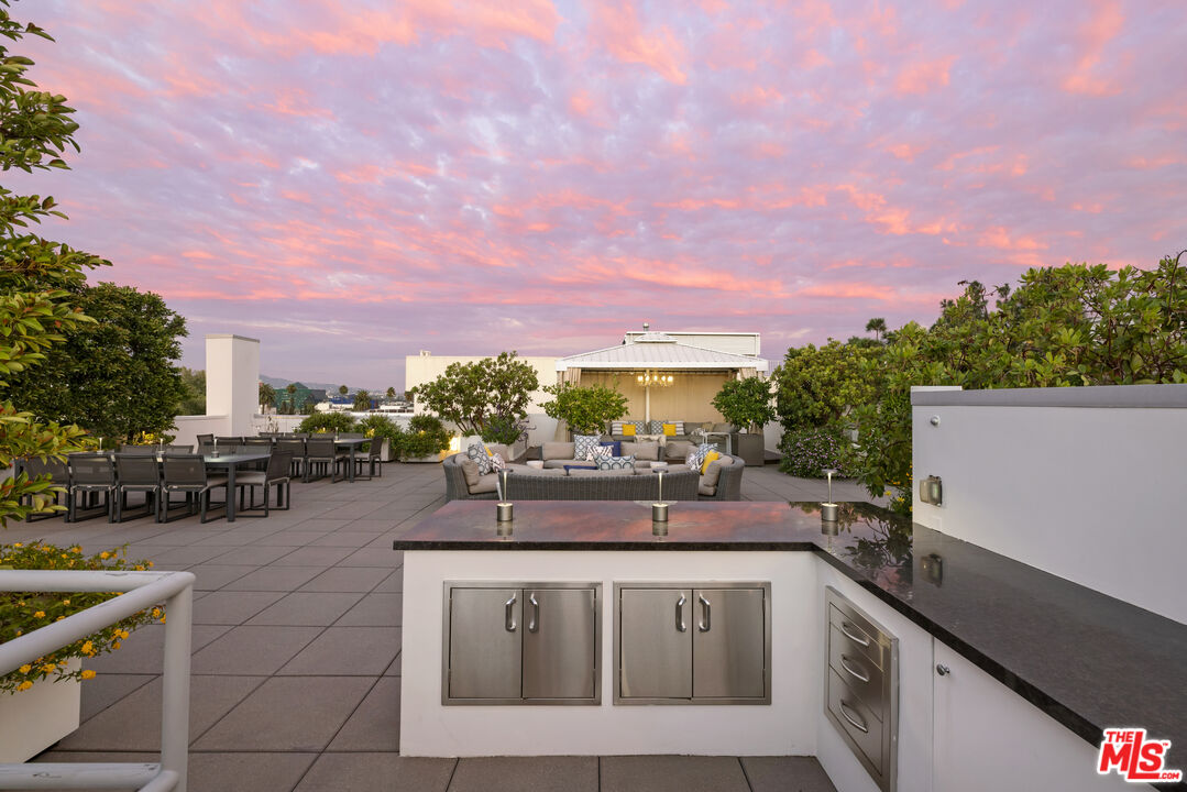 450 N Palm Dr Unit: 507