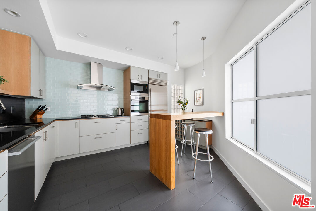 2913 3rd St Unit: 304