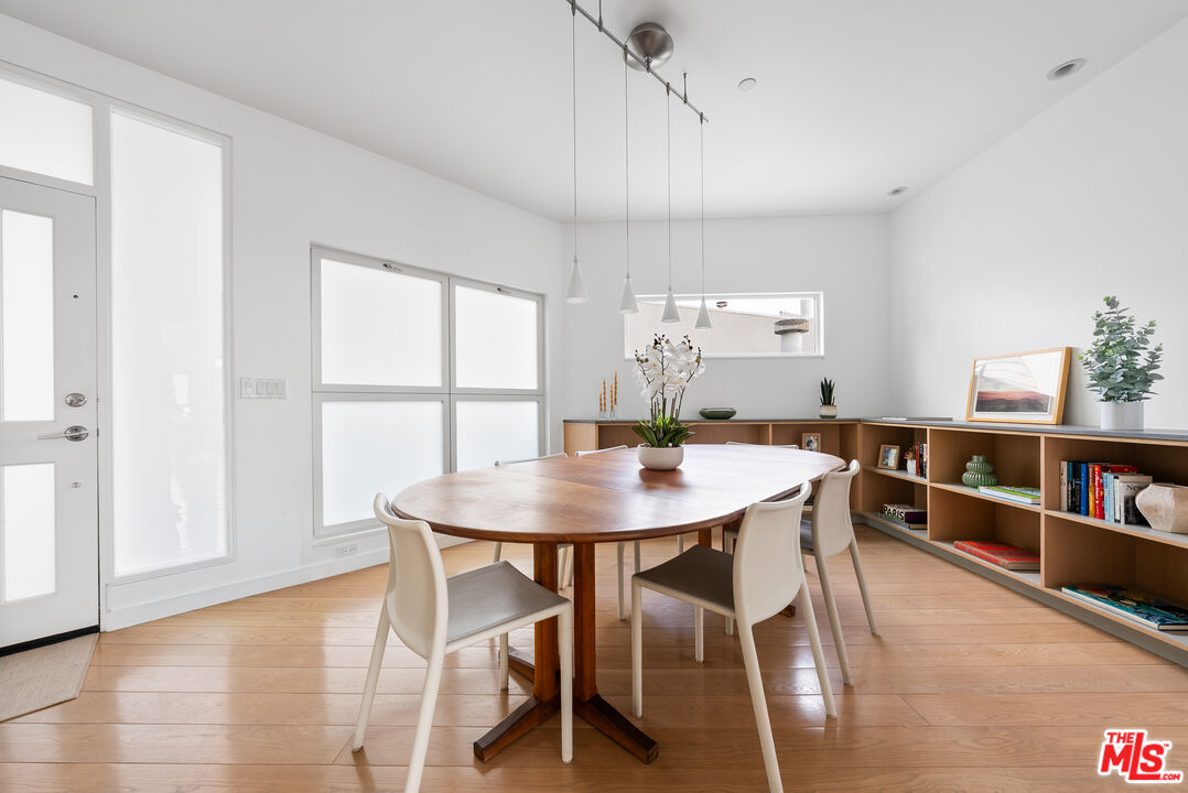 2913 3rd St Unit: 304