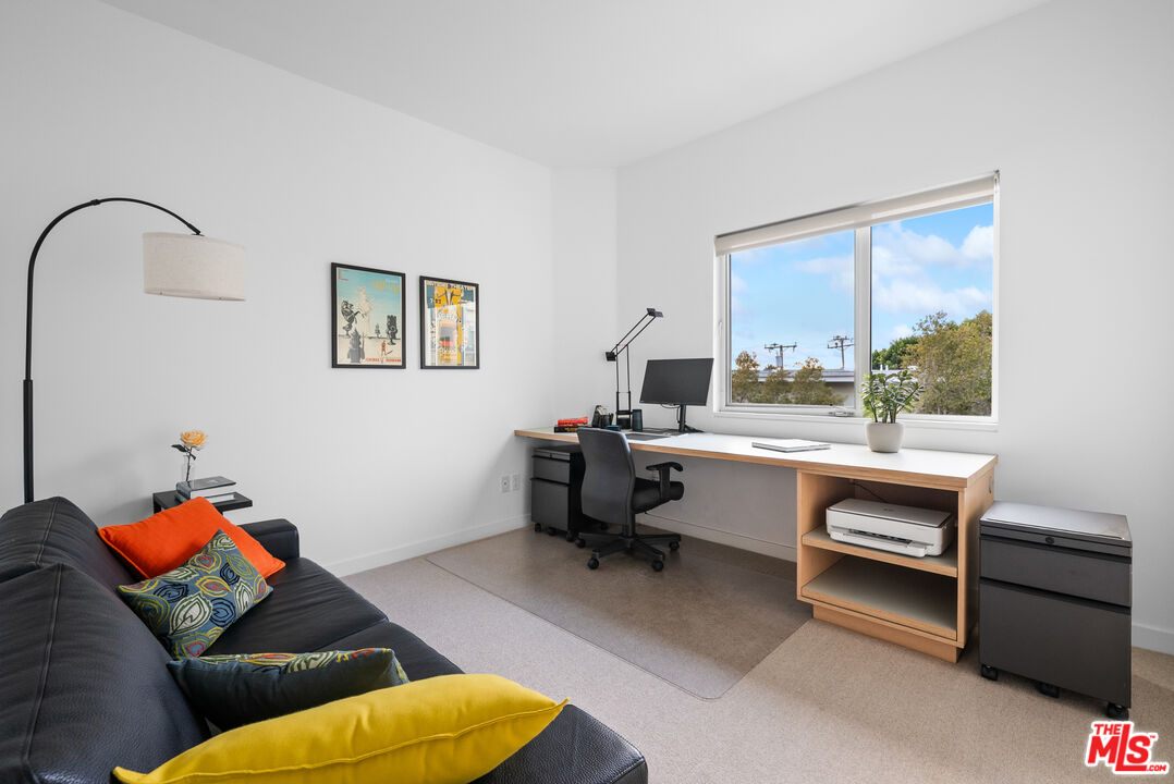 2913 3rd St Unit: 304