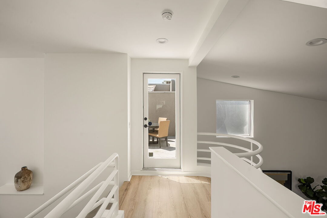 1617 S Beverly Glen Blvd Unit: 404