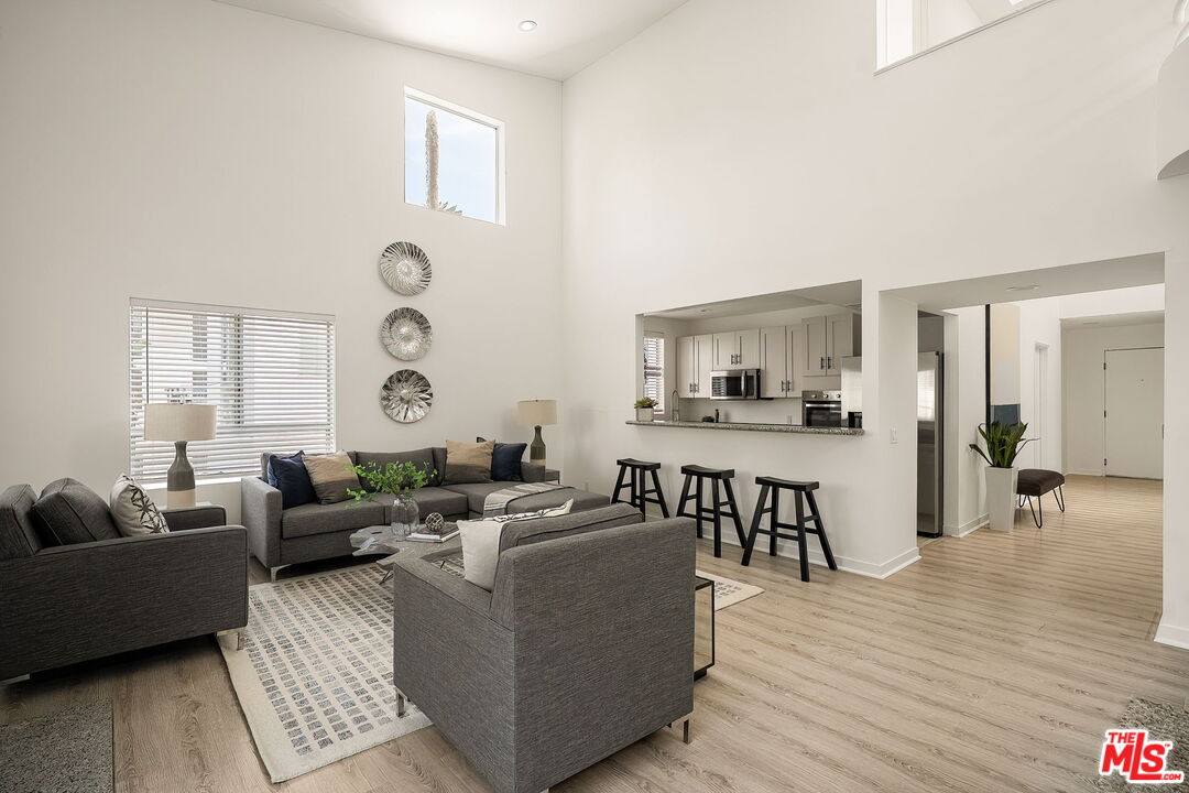 1617 S Beverly Glen Blvd Unit: 404