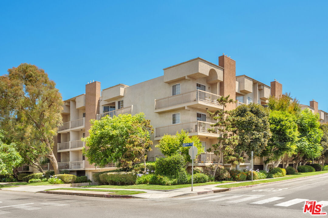 10021 Tabor St Unit: 109