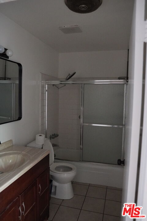 912 Hilldale Unit: 3