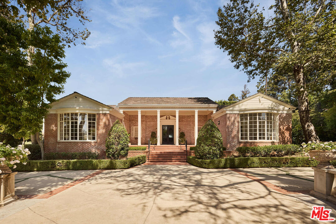 1001 N Crescent Dr
