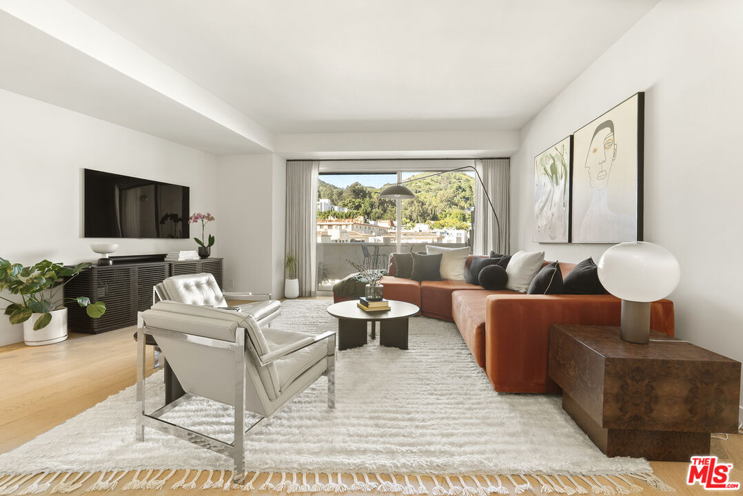 7250 Franklin Ave Unit: 603