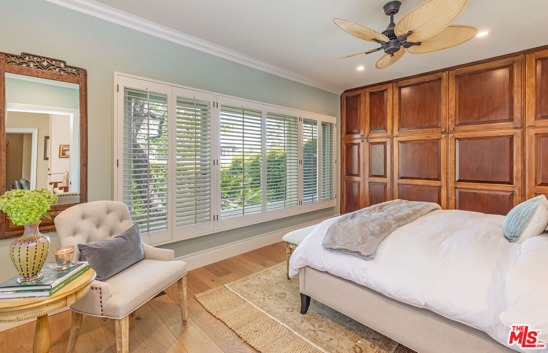 1185 Corsica Dr