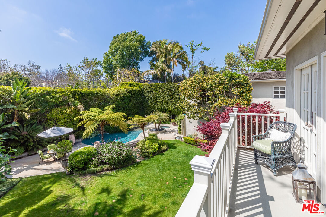 1185 Corsica Dr