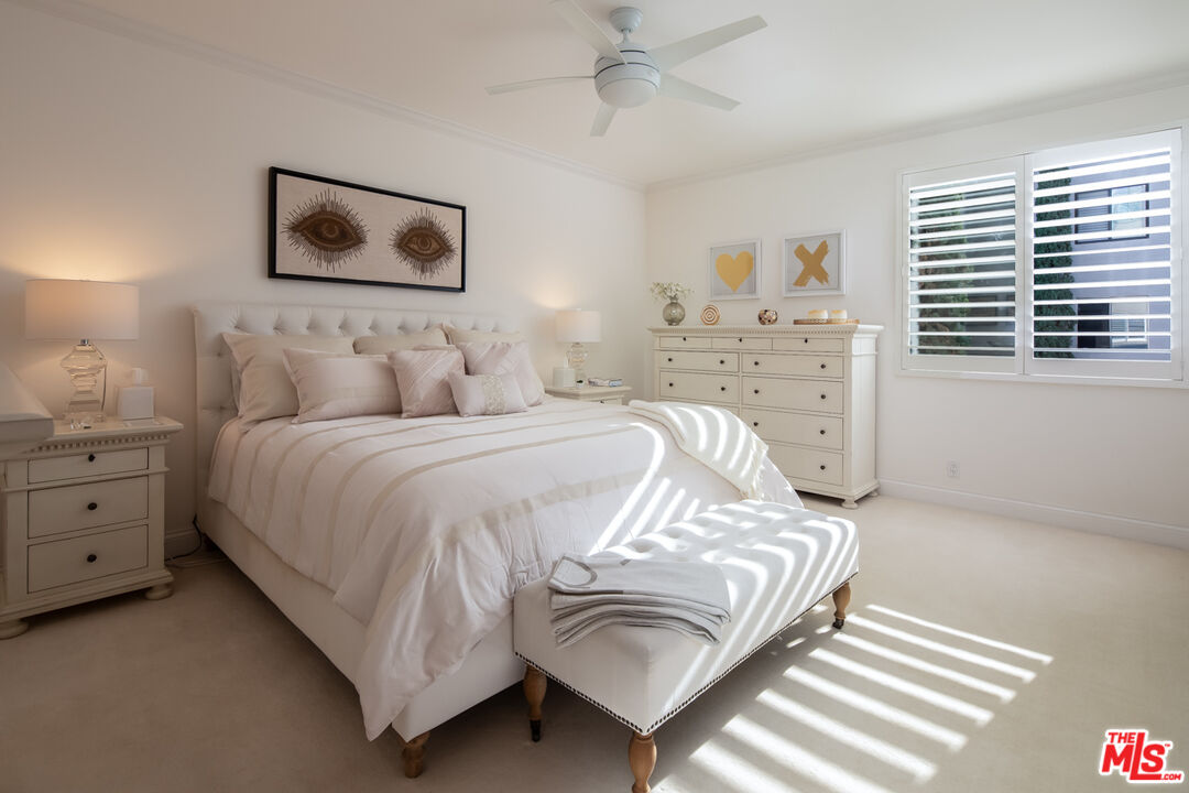 8455 Fountain Ave Unit: 518
