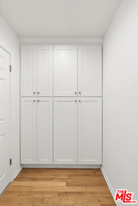 1233 N Harper Ave Unit: 6