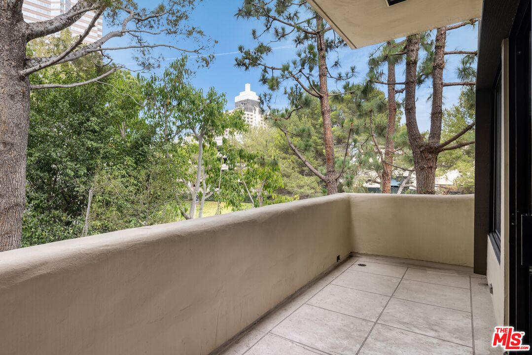 2184 Century Woods Way