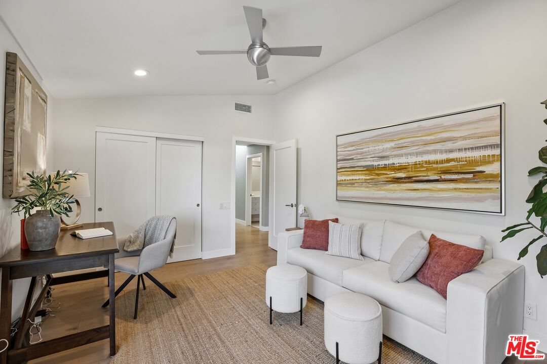3000 Dona Emilia Dr