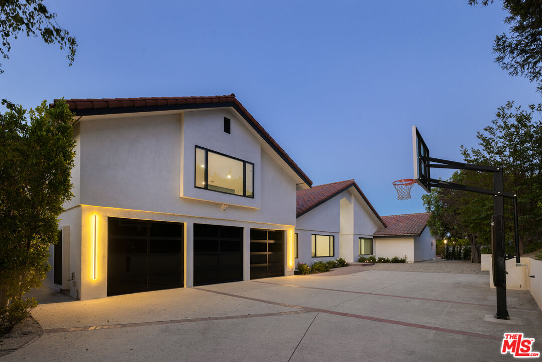 1396 Kingsboro Ct