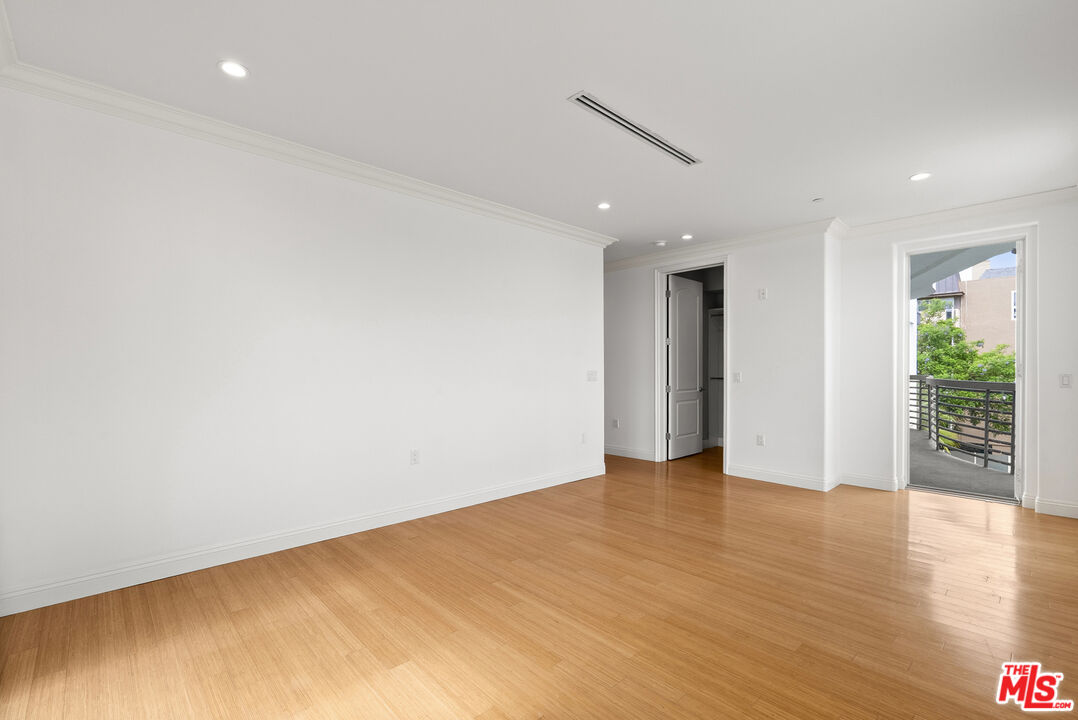 1283 Havenhurst Dr Unit: 306