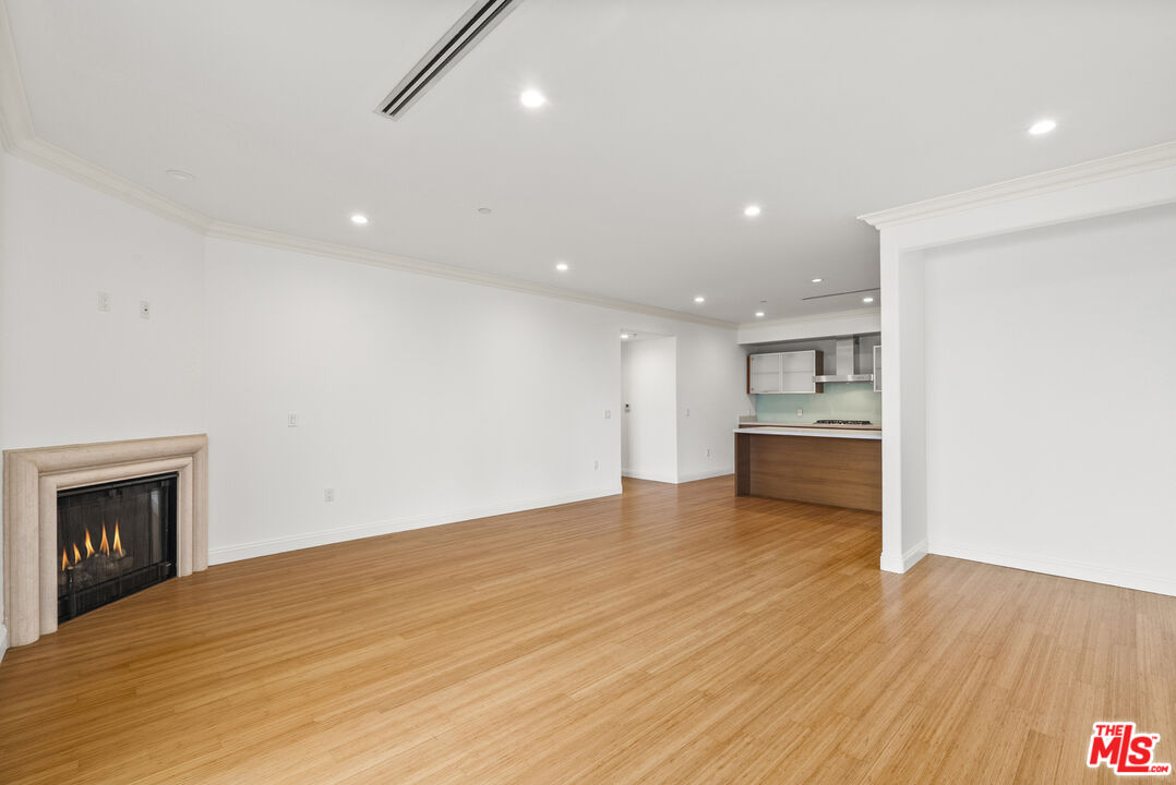 1283 Havenhurst Dr Unit: 306