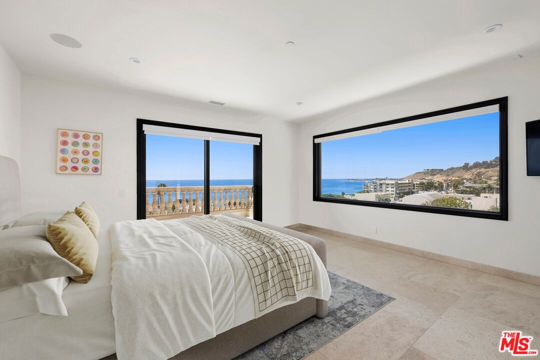 22435 Pacific Coast Hwy