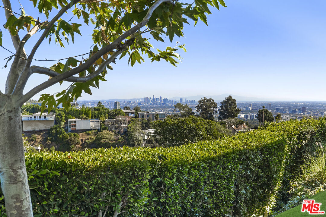 9881 Beverly Grove Dr