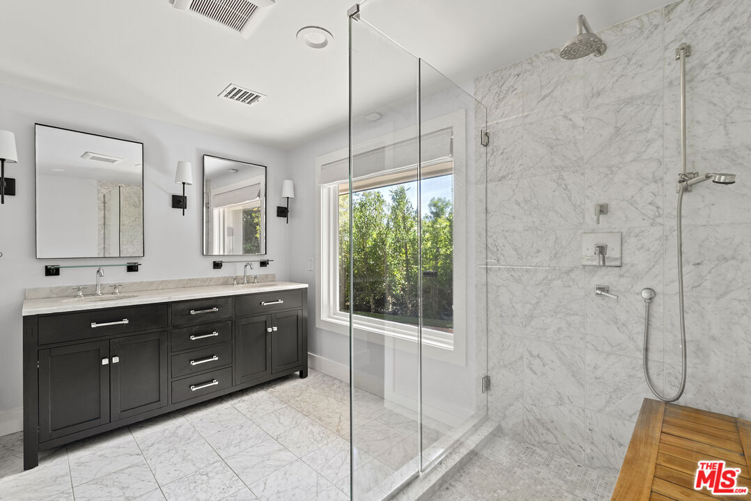 9881 Beverly Grove Dr