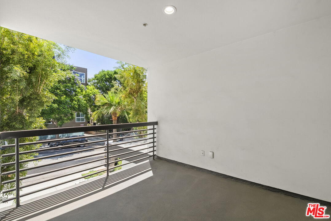 1283 Havenhurst Dr Unit: 101