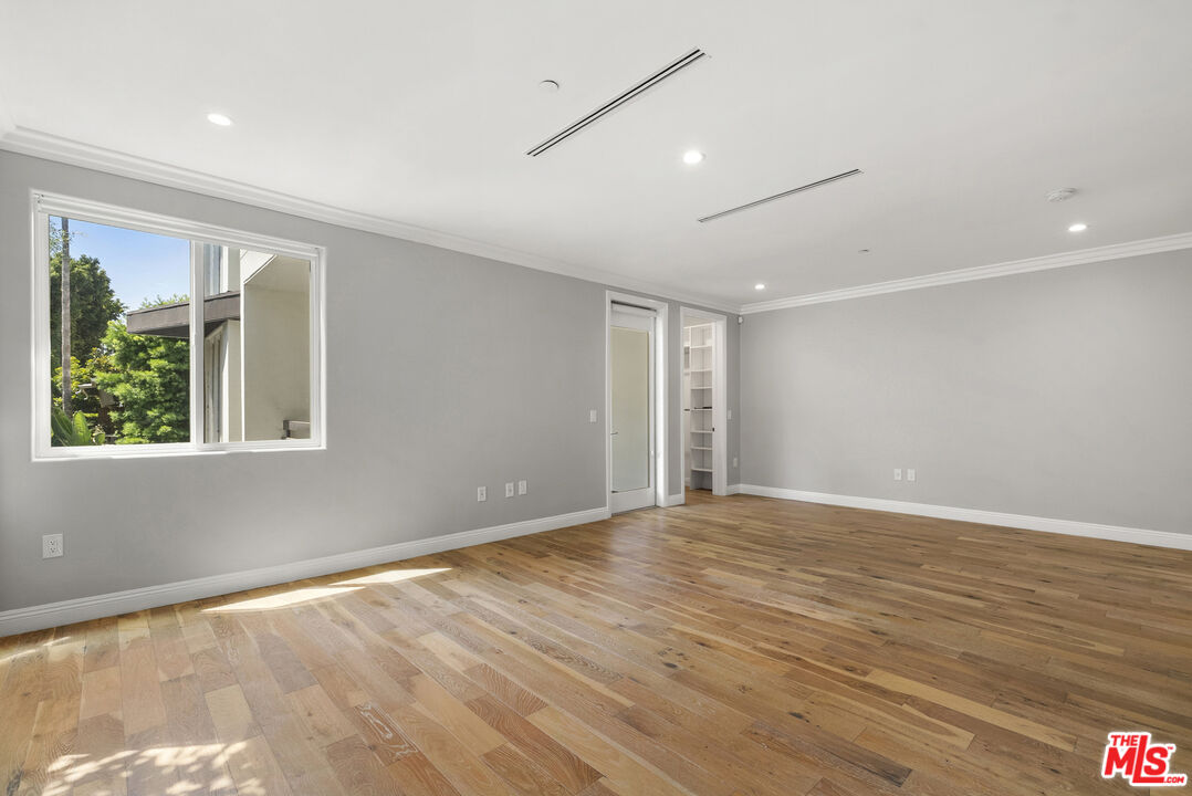 1283 Havenhurst Dr Unit: 101