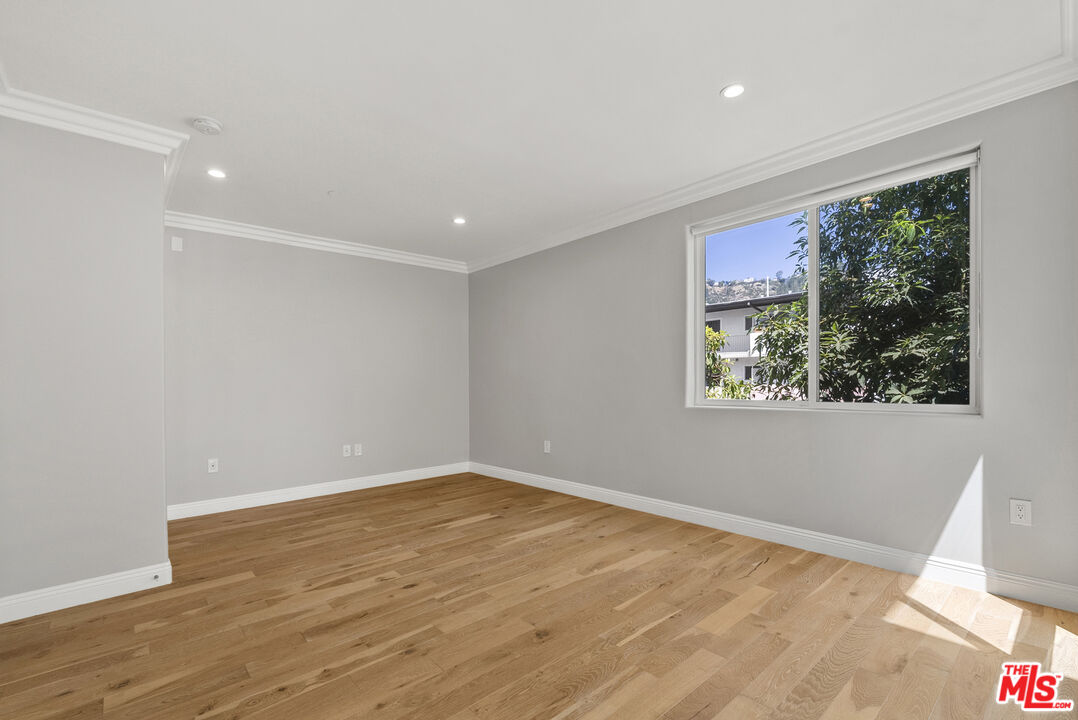 1283 Havenhurst Dr Unit: 101