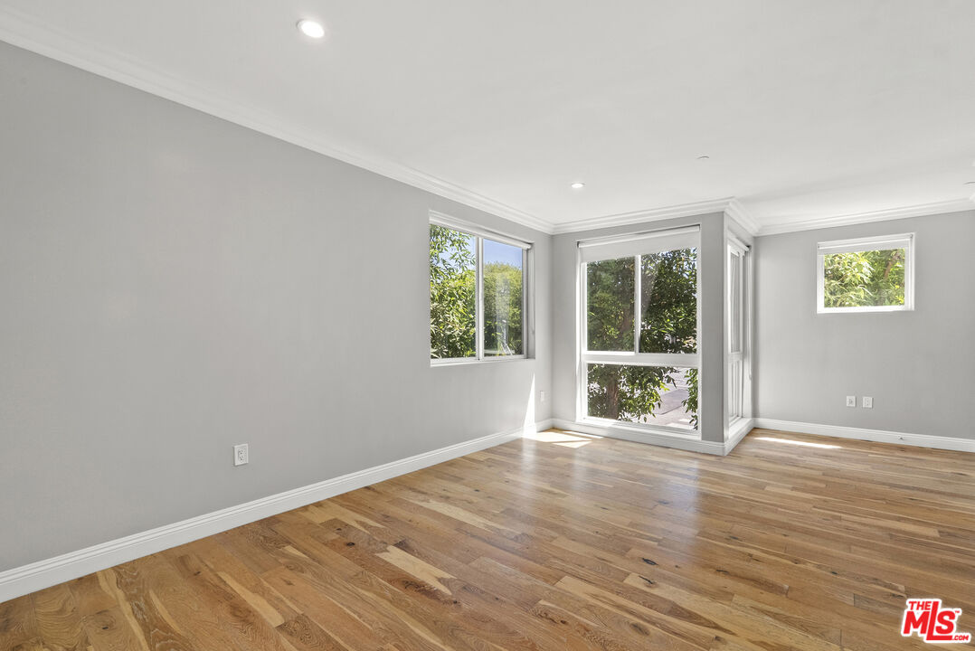 1283 Havenhurst Dr Unit: 101