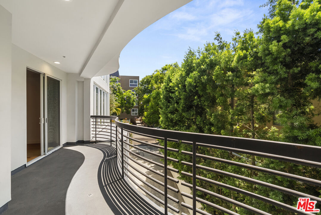 1283 Havenhurst Dr Unit: 204