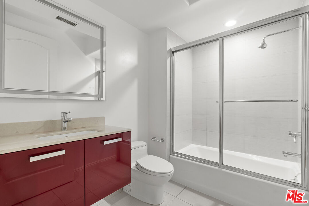 1283 Havenhurst Dr Unit: 204