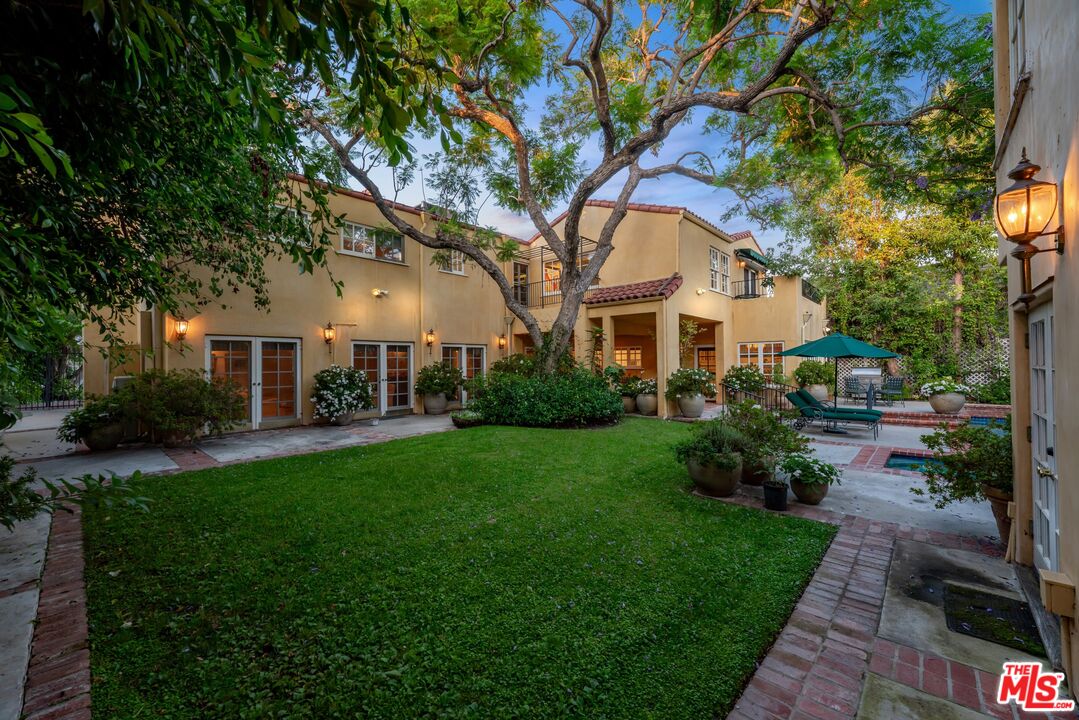 607 N Linden Dr